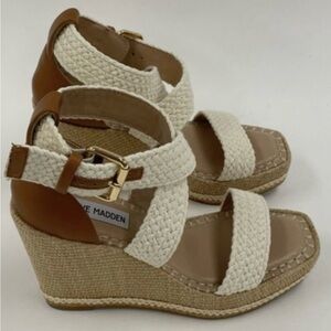 Steve Madden Cali Wedge Size 6